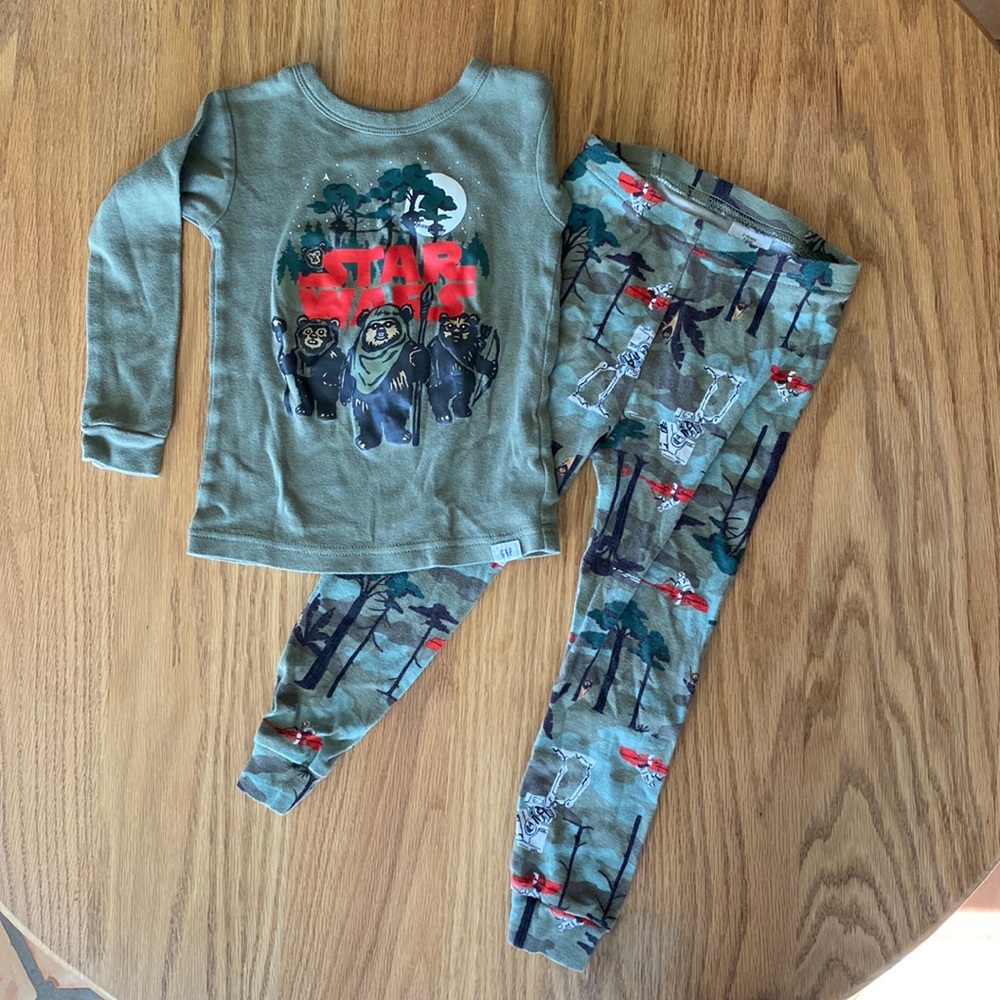 Toddler Star Wars pjs.